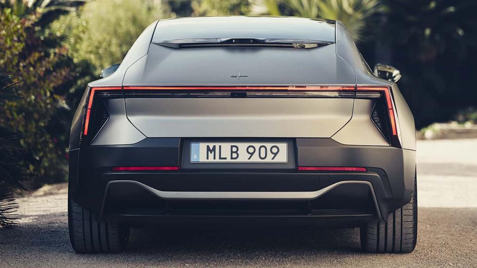 Το νέο Polestar 5 έφτασε με 884 άλογα και 670 χιλιόμετρα αυτονομία